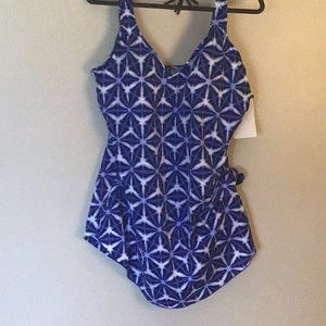 NWT Woman’s One Piece swimsuit w/faux wrapped sarong look in front for modesty